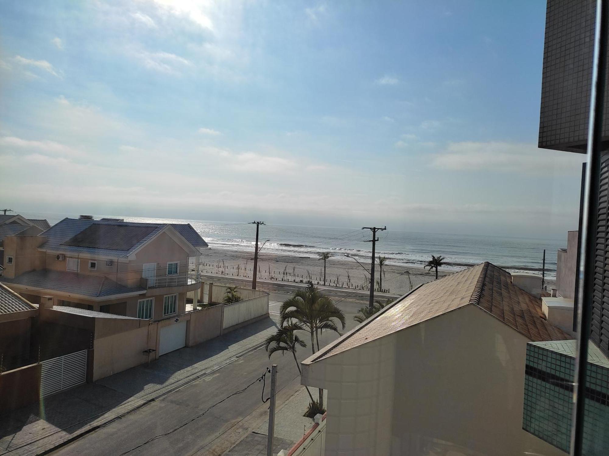 Lindo Apartamento Com Vista Para O Mar Matinhos Luaran gambar