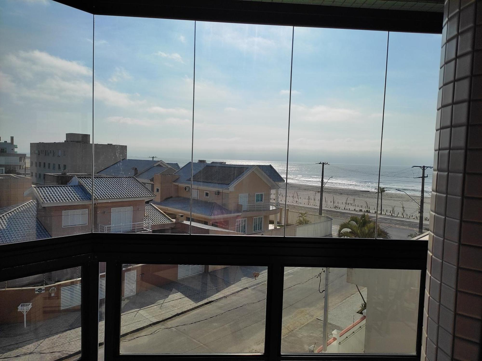Lindo Apartamento Com Vista Para O Mar Matinhos Luaran gambar